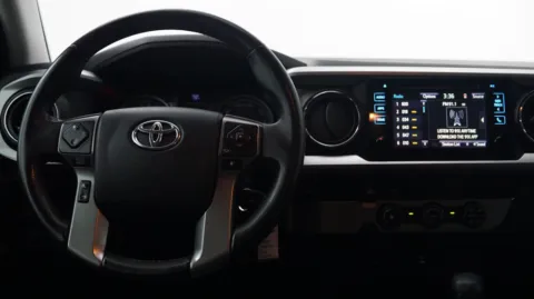 More photos of 2015 Toyota Tacoma at Auto City, CA