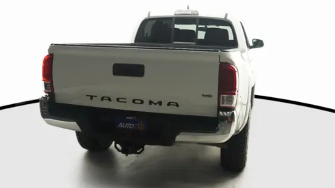 More photos of 2015 Toyota Tacoma at Auto City, CA