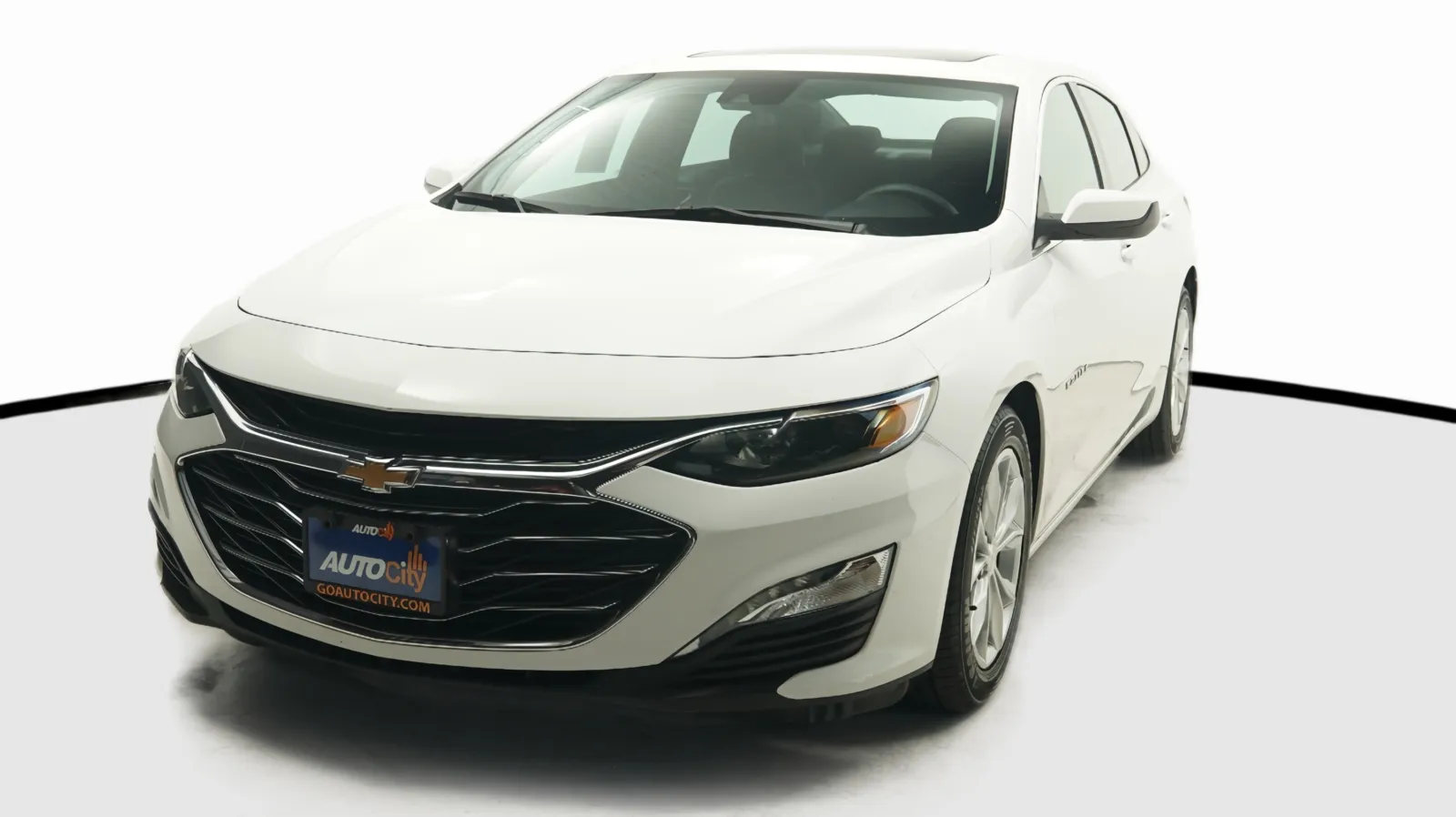White 2023 Chevrolet Malibu LT for sale in El Cajon, CA