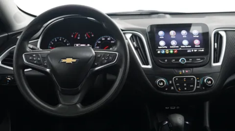 More photos of 2023 Chevrolet Malibu LT at Auto City, CA