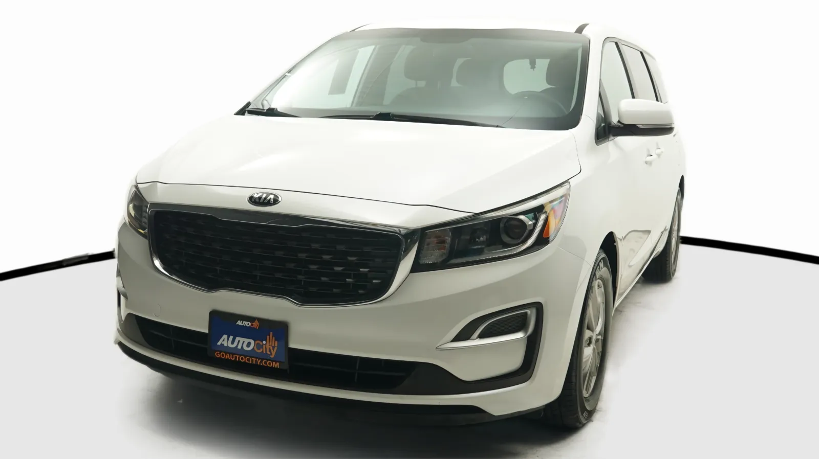 White 2019 Kia Sedona LX for sale in El Cajon, CA