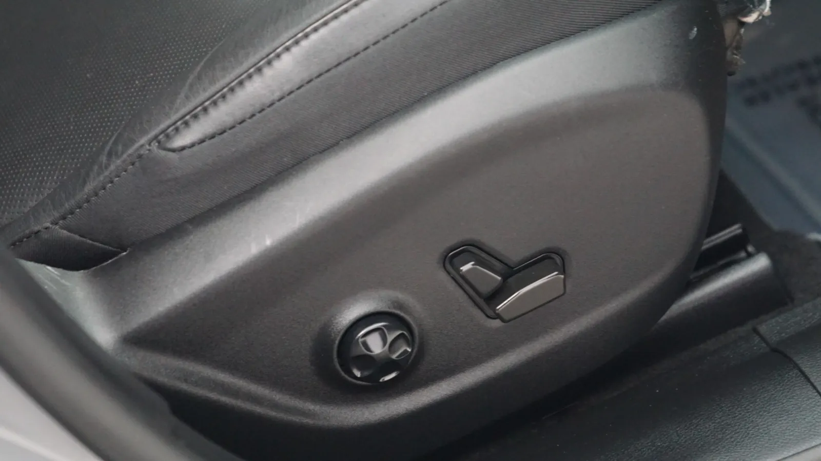 Jeep Cherokee photo 14