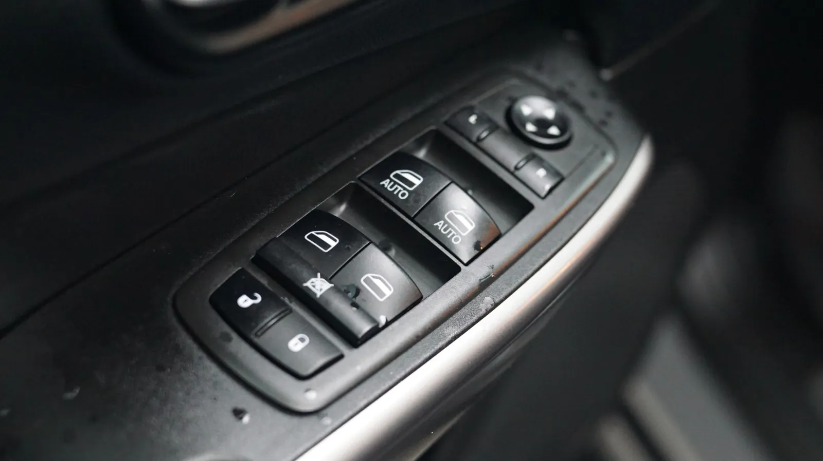 Jeep Cherokee photo 17