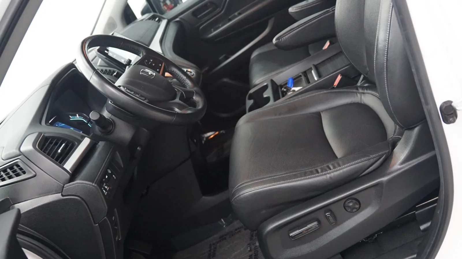 Honda Odyssey photo 7
