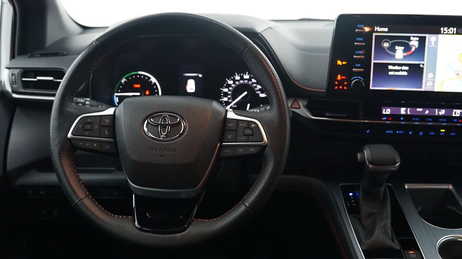 More photos of 2021 Toyota Sienna XSE at Auto City, CA