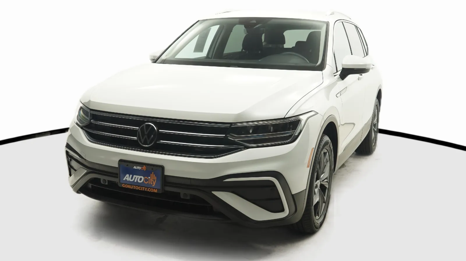 White 2023 Volkswagen Tiguan SE for sale in El Cajon, CA