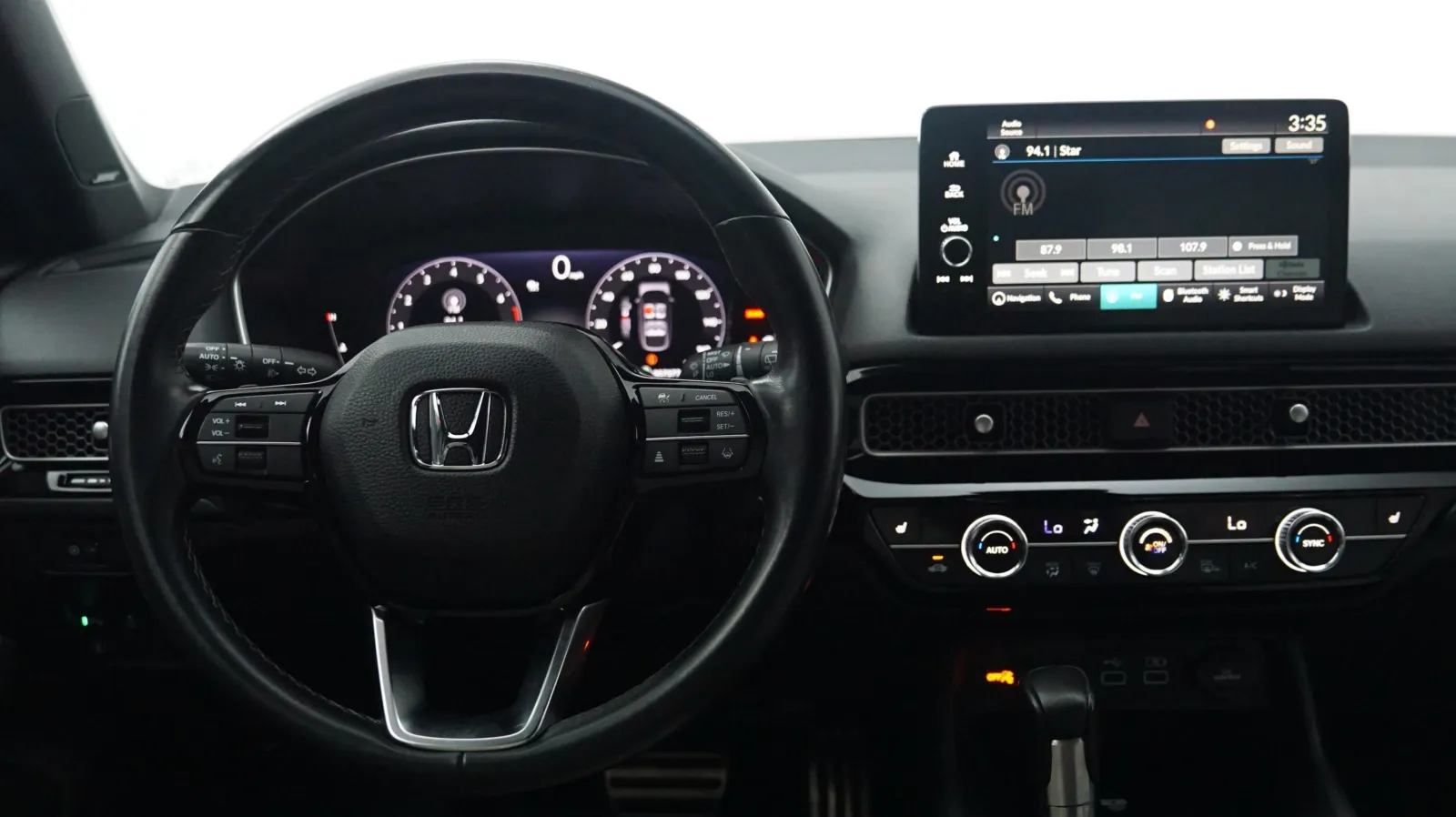 More photos of 2022 Honda Civic Hatchback Sport Touring at Auto City, CA