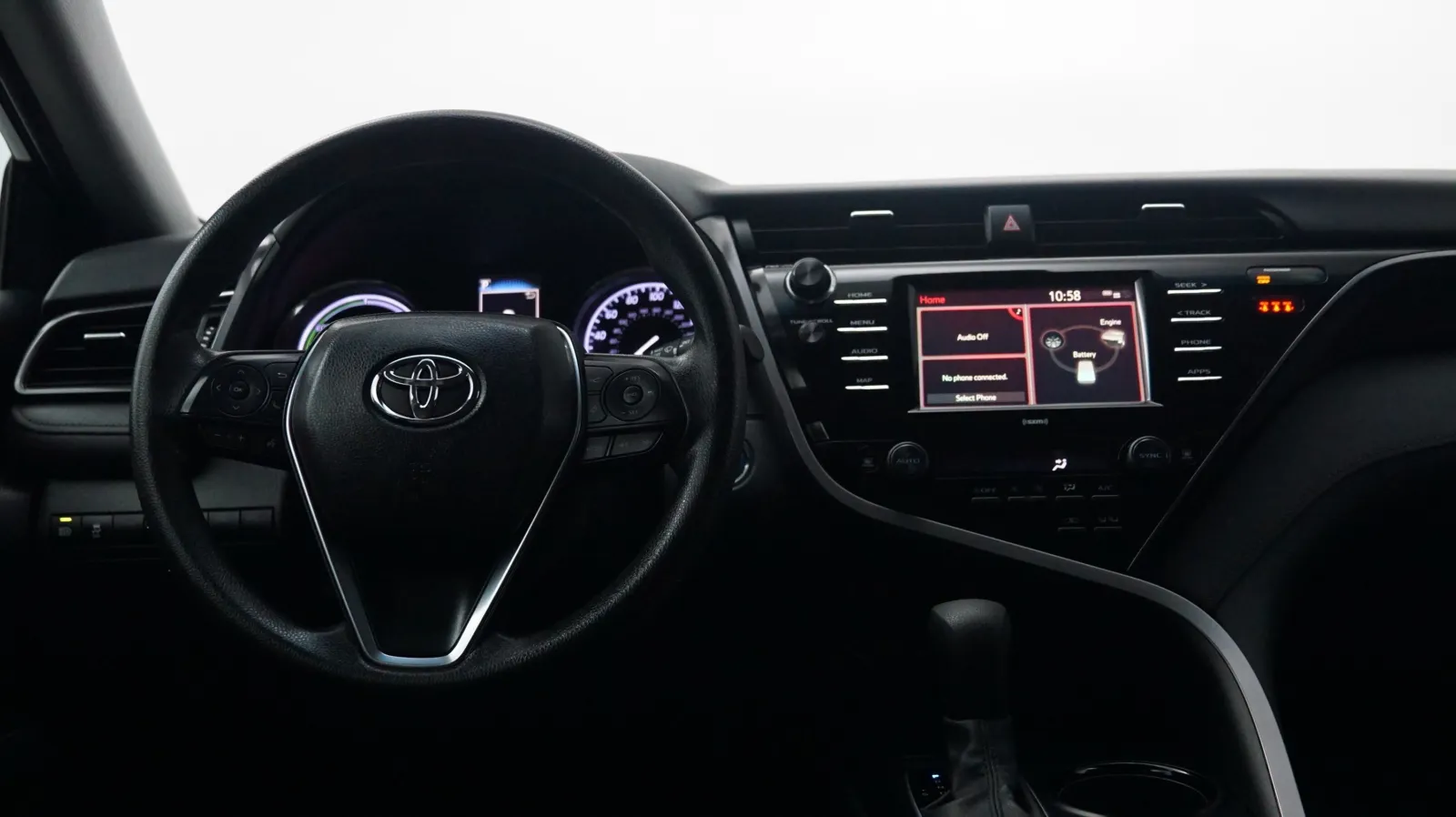 More photos of 2020 Toyota Camry Hybrid LE at Auto City, CA