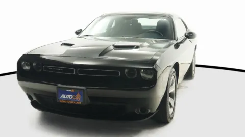 Black 2019 Dodge Challenger SXT for sale in El Cajon, CA
