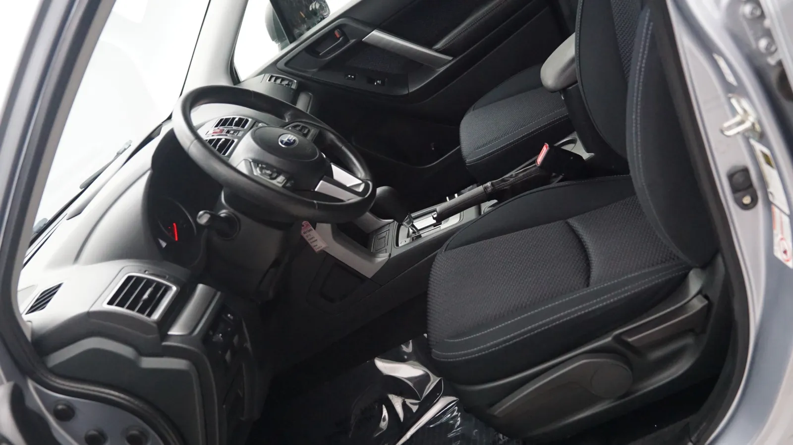 Subaru Forester photo 7