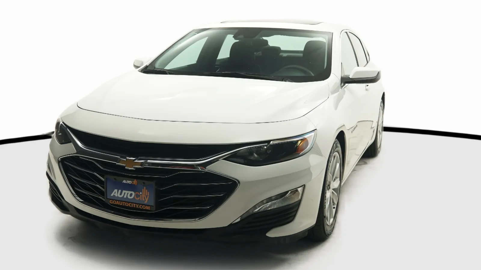 White 2023 Chevrolet Malibu LT for sale in El Cajon, CA