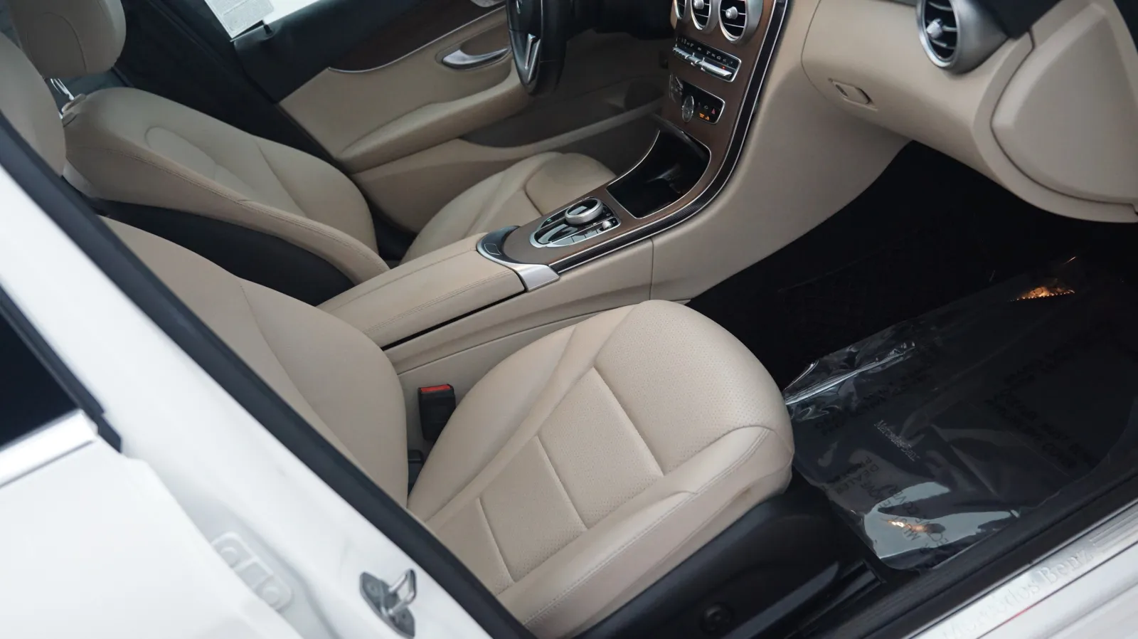 Mercedes-Benz C-Class photo 6