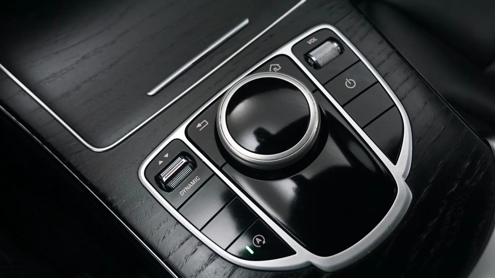 Mercedes-Benz C-Class photo 24