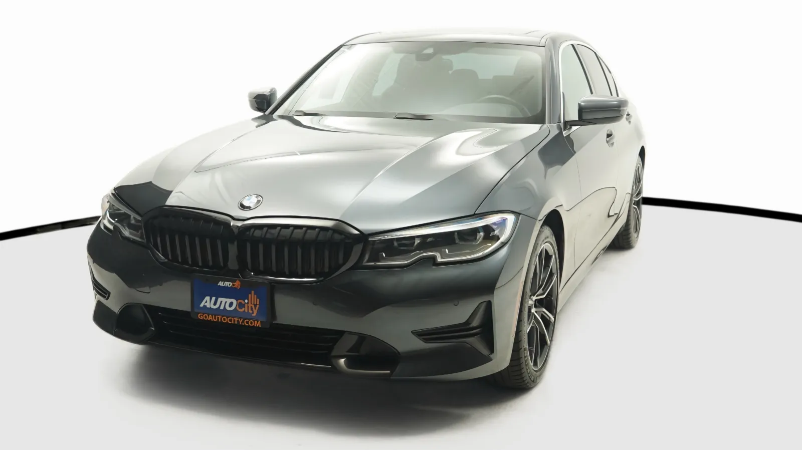 2021 BMW 3 Series 330i Sedan's photo