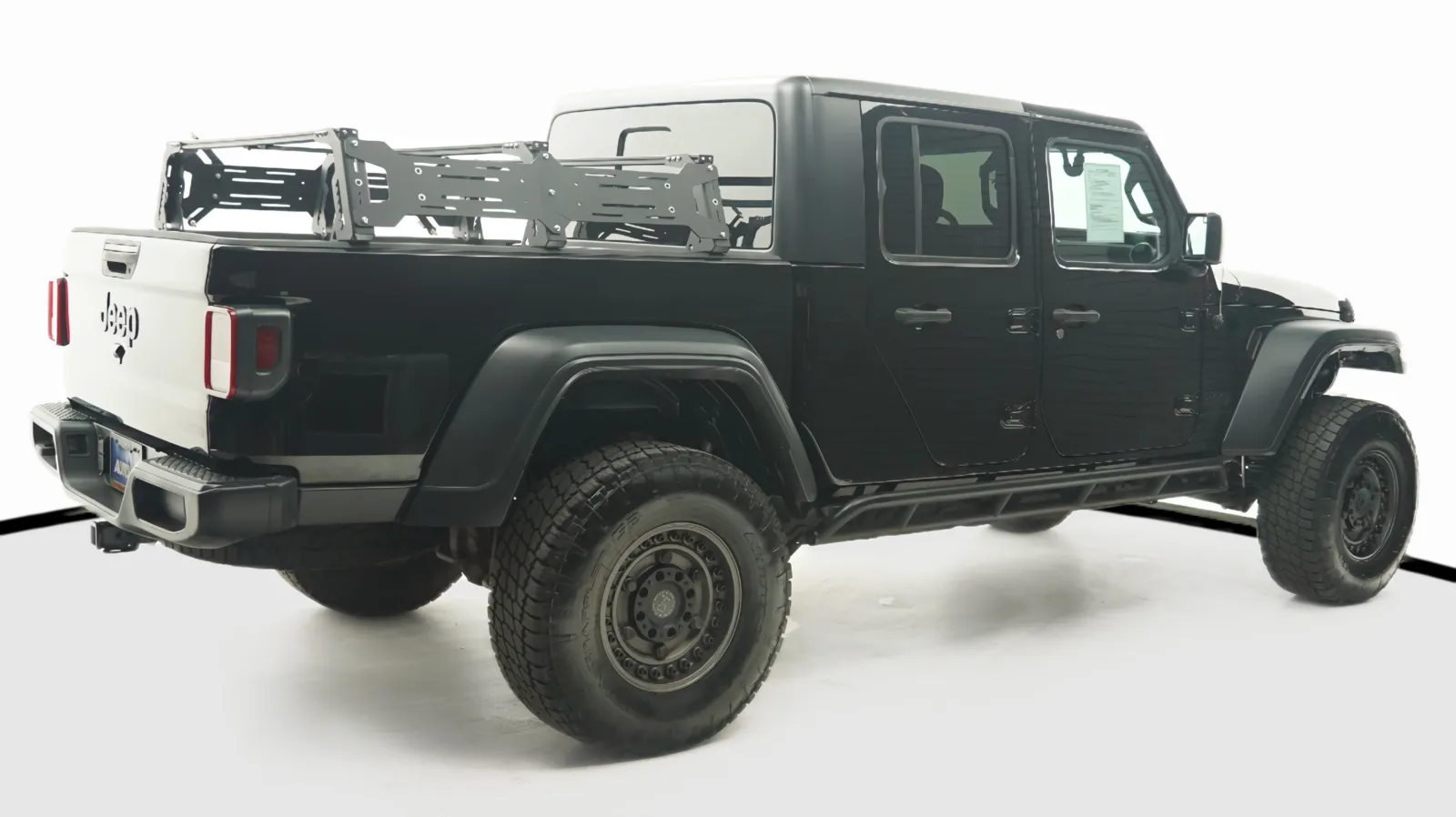 More photos of 2021 Jeep Gladiator Sport at Auto City, CA