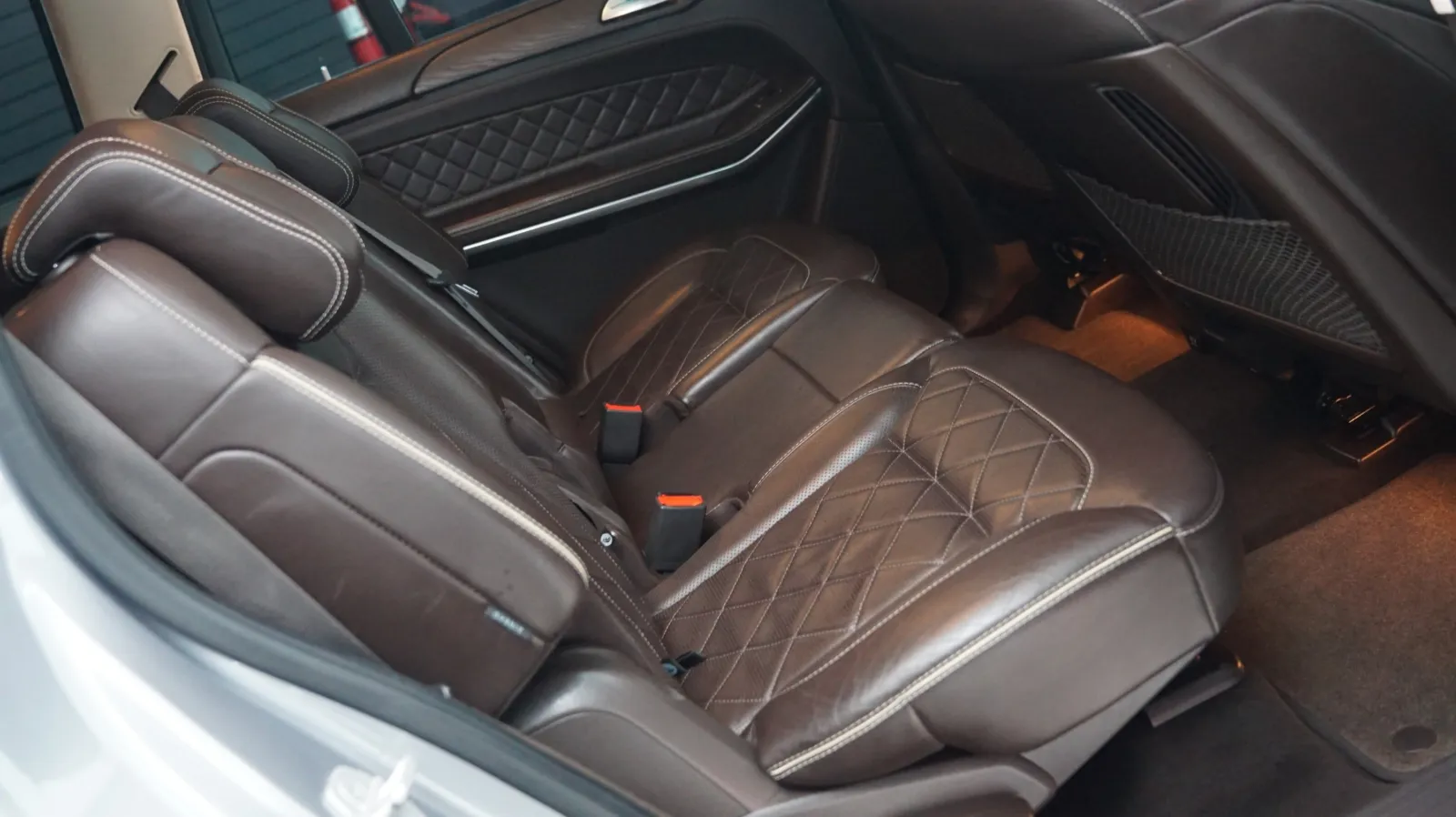 Mercedes-Benz GLS photo 11