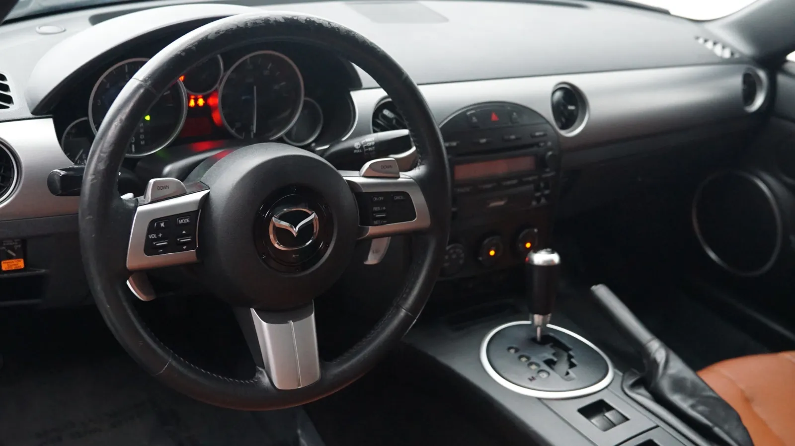 More photos of 2008 Mazda MX-5 Miata Grand Touring at Auto City, CA