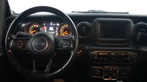 More photos of 2019 Jeep Wrangler Unlimited Sport Altitude at Auto City, CA