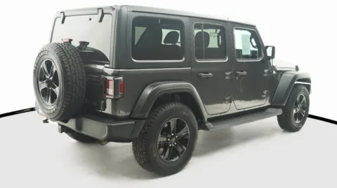 More photos of 2019 Jeep Wrangler Unlimited Sport Altitude at Auto City, CA