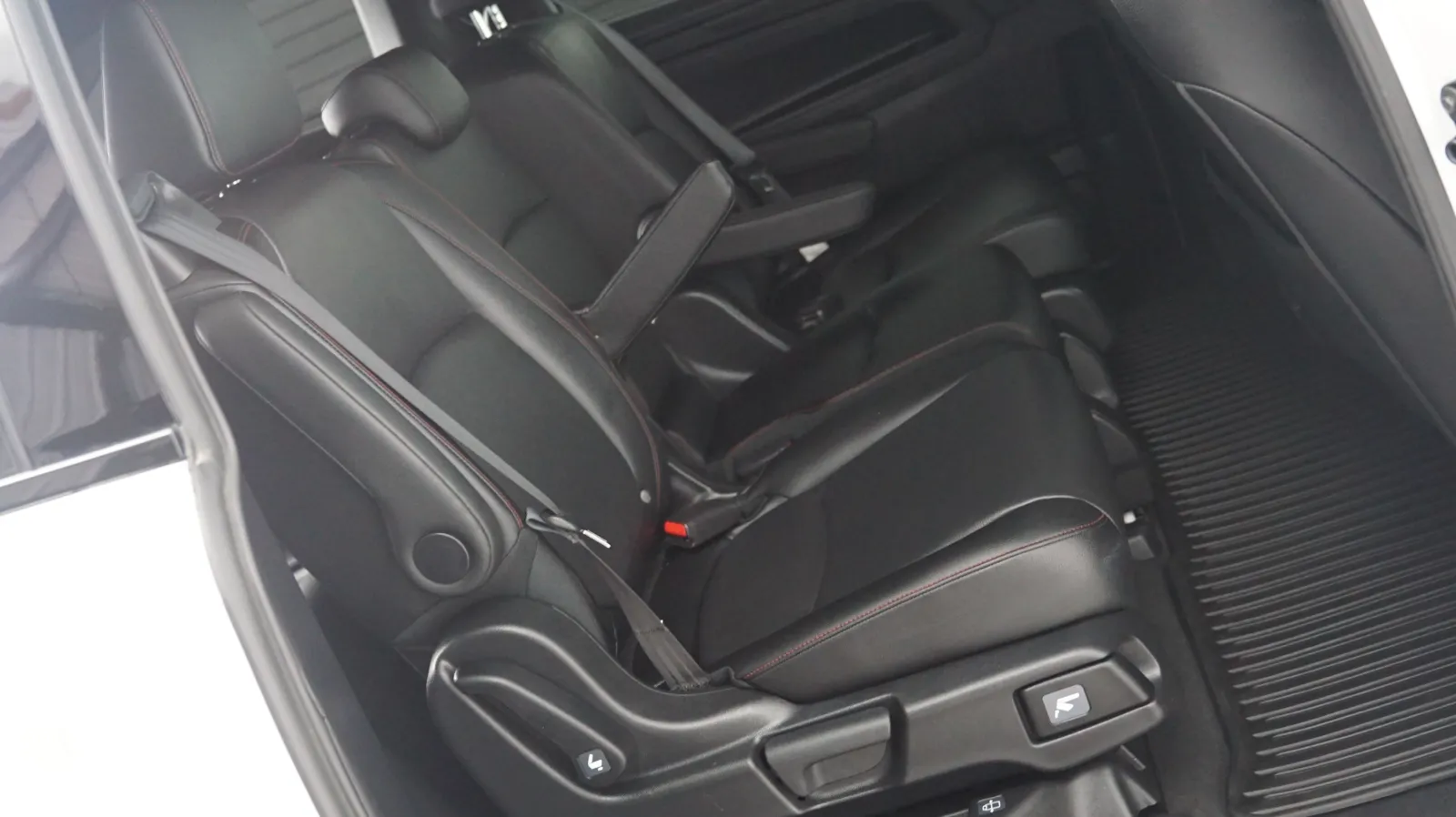 Honda Odyssey photo 35