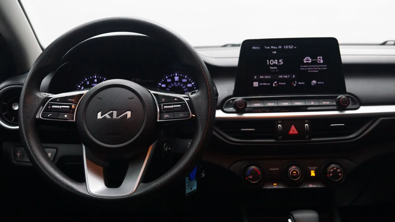 More photos of 2024 Kia Forte LXS at Auto City, CA