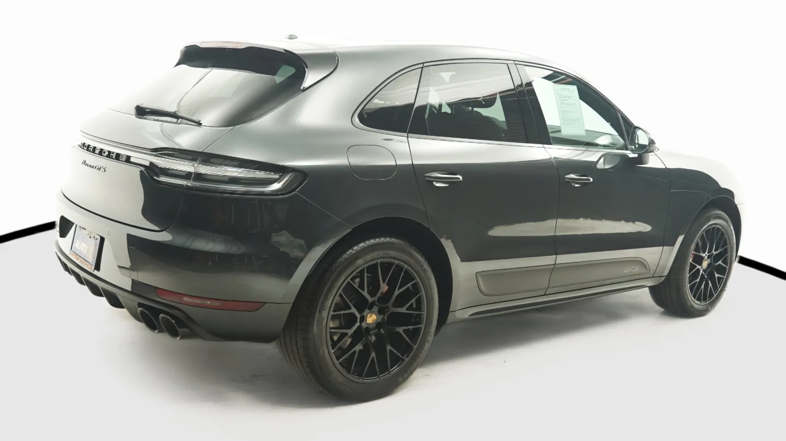 More photos of 2021 Porsche Macan GTS at Auto City, CA