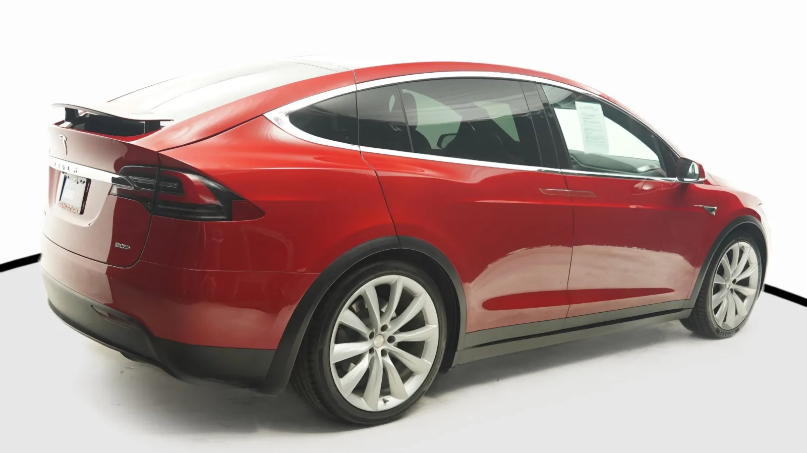 More photos of 2017 Tesla Model X 90D at Auto City, CA