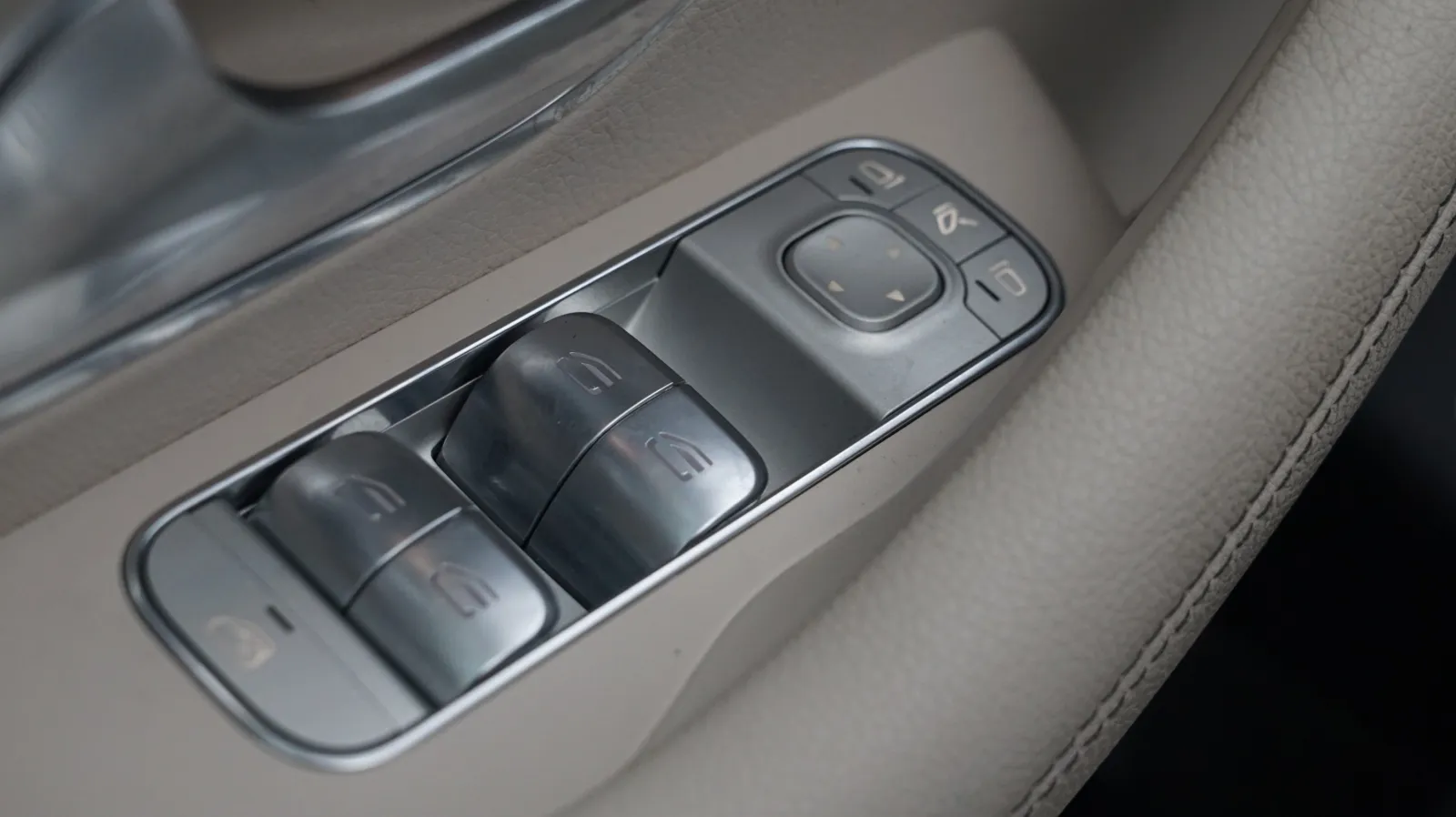 Mercedes-Benz GLE photo 15