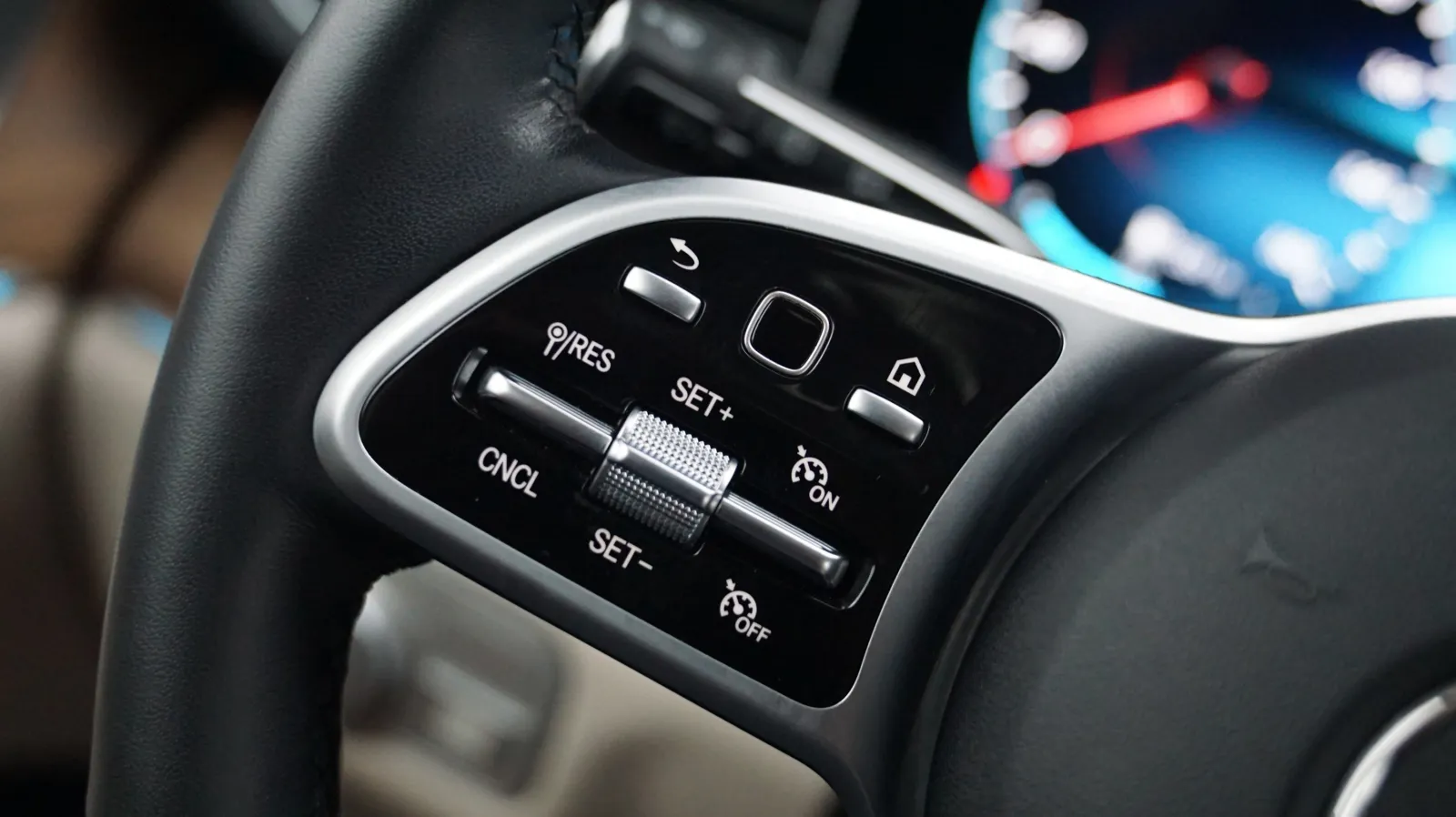 Mercedes-Benz GLE photo 18
