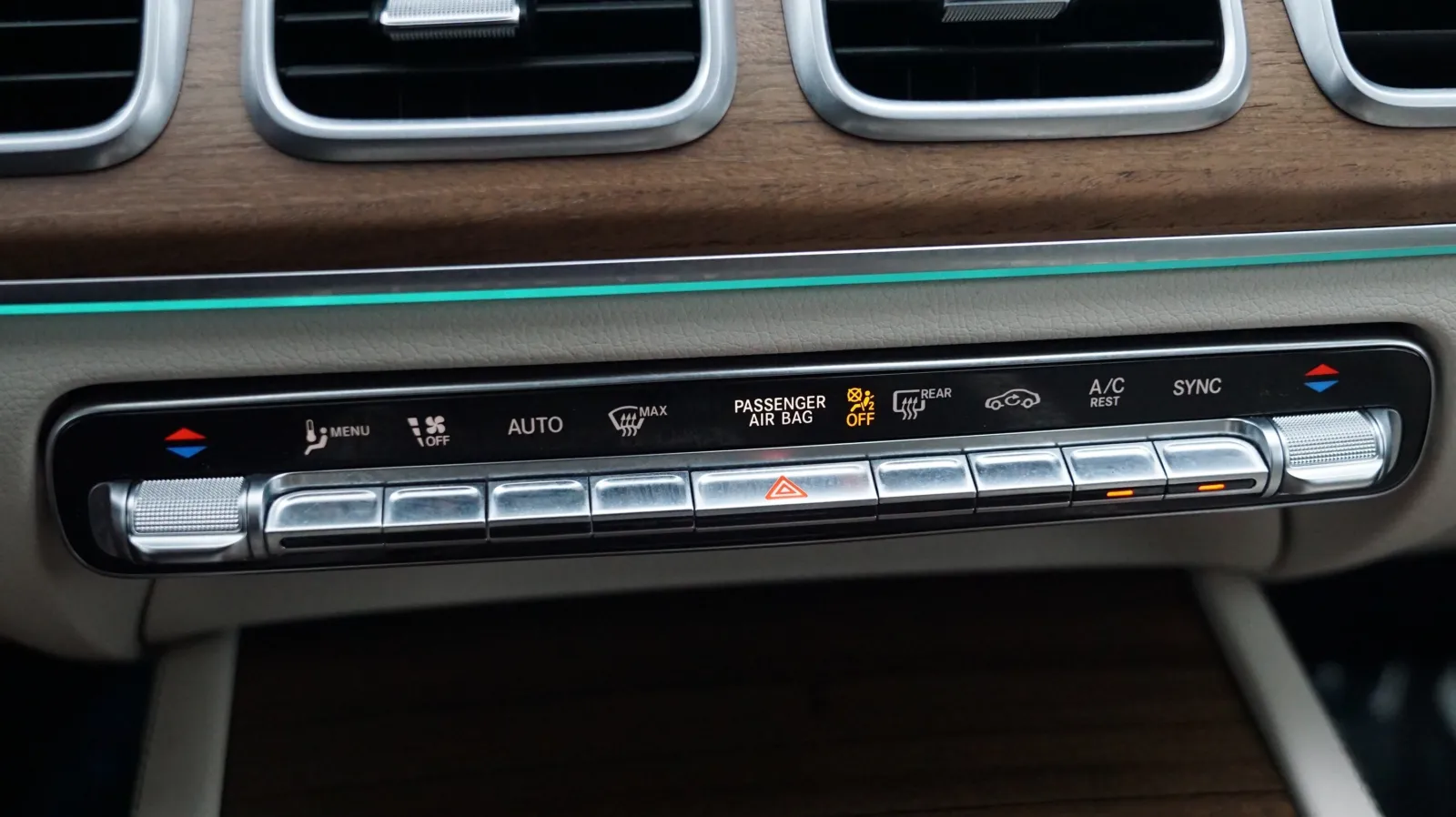 Mercedes-Benz GLE photo 21
