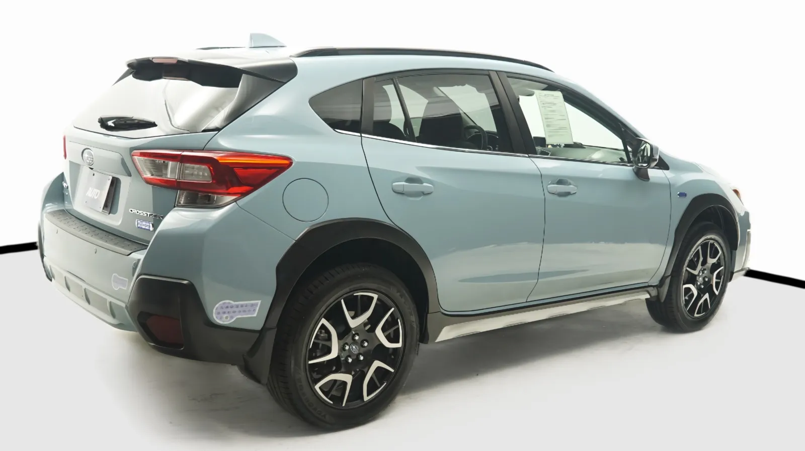 More photos of 2019 Subaru Crosstrek Hybrid at Auto City, CA
