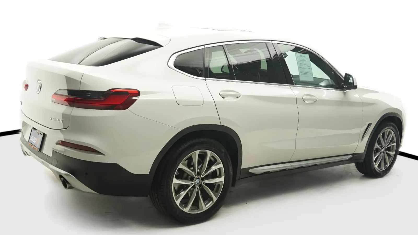 More photos of 2019 BMW X4 xDrive30i at Auto City, CA