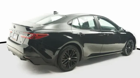 More photos of 2025 Toyota Camry SE at Auto City, CA