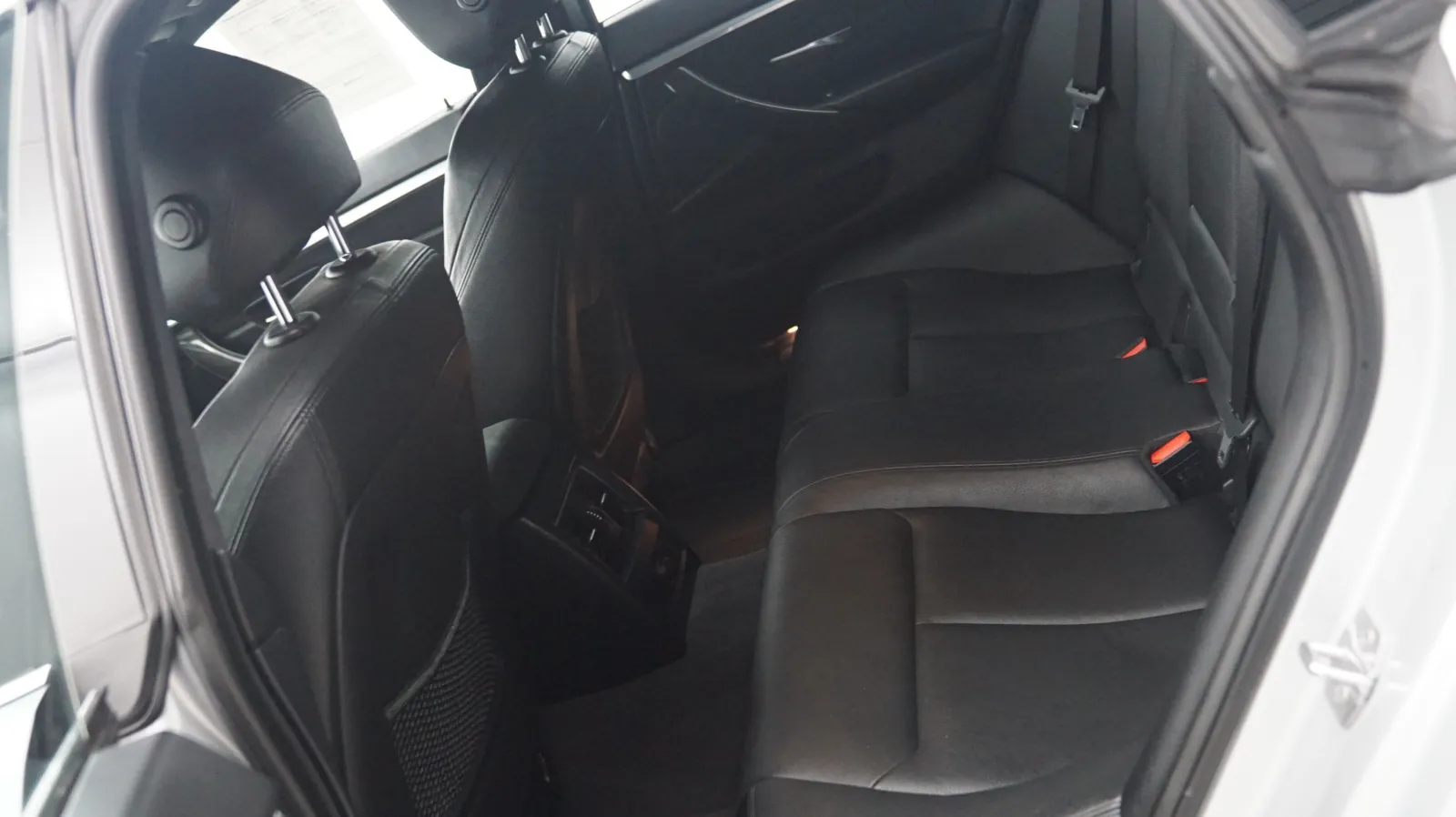BMW 4 Series photo 12