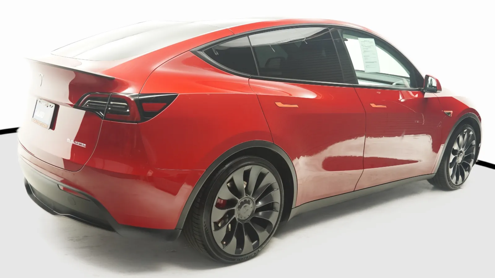More photos of 2023 Tesla Model Y Performance at Auto City, CA