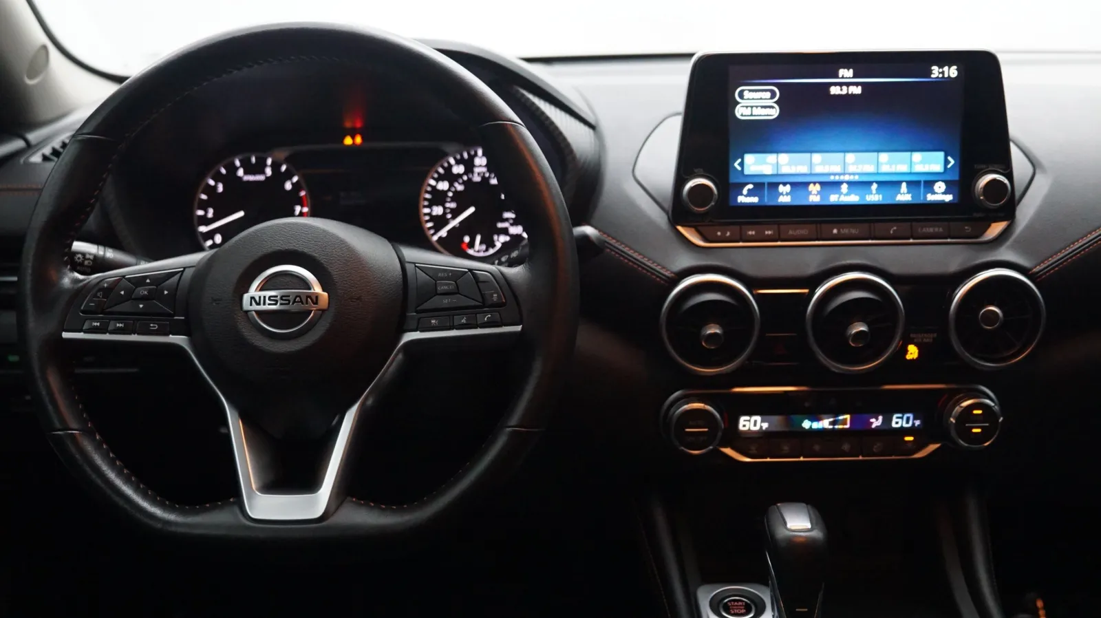 More photos of 2023 Nissan Sentra SR at Auto City, CA