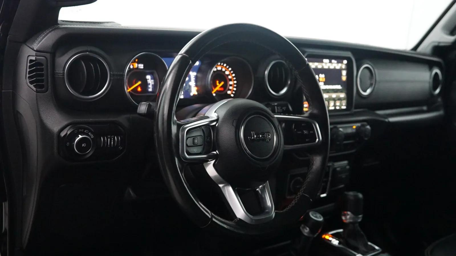 Jeep Wrangler photo 15