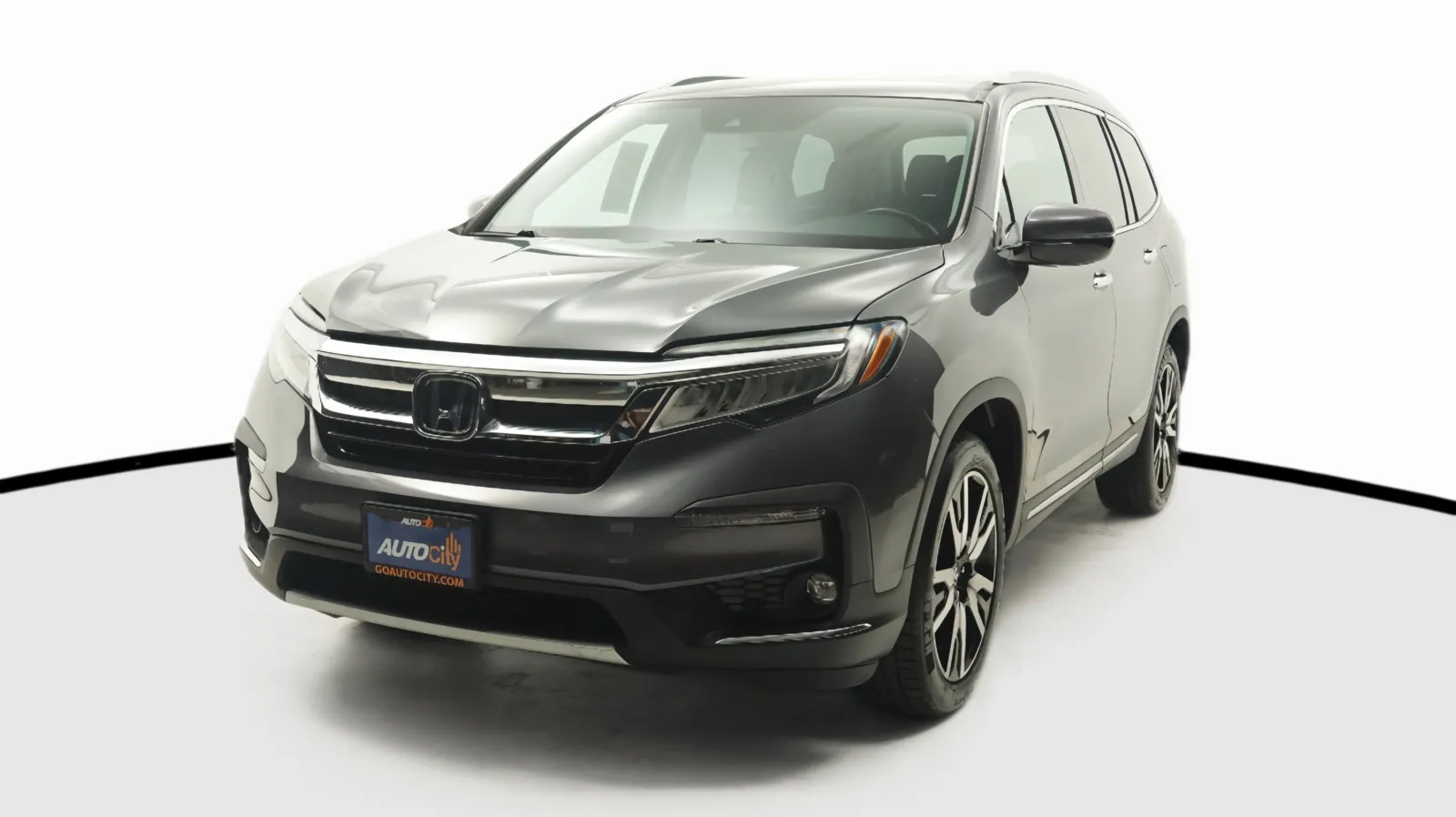 Gray 2019 Honda Pilot Touring 8-Passenger for sale in El Cajon, CA