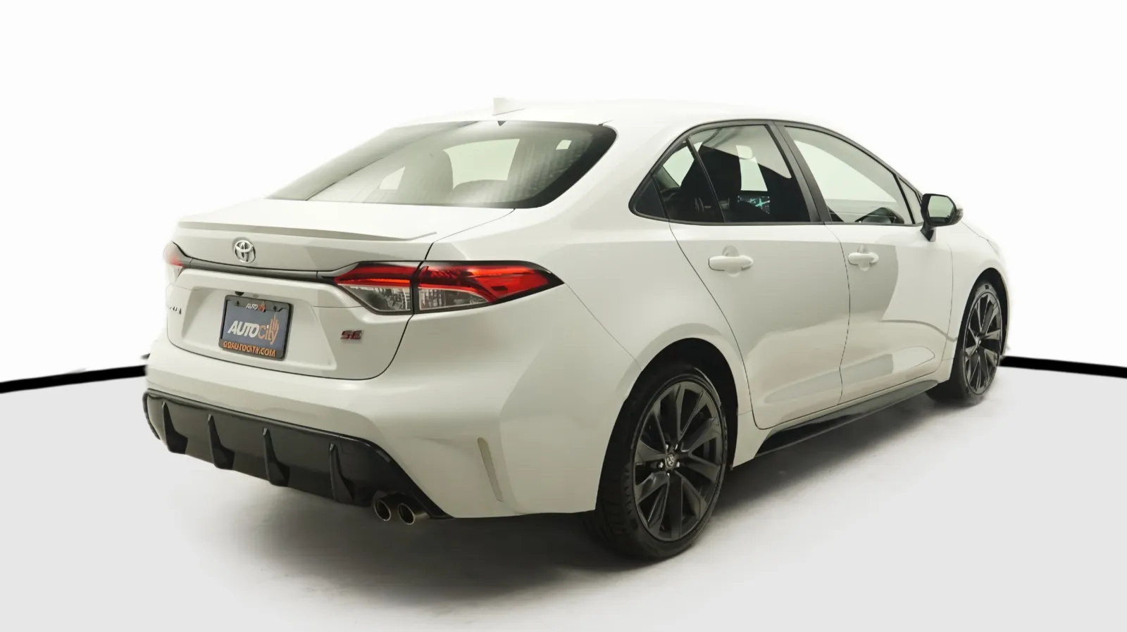 More photos of 2024 Toyota Corolla SE at Auto City, CA