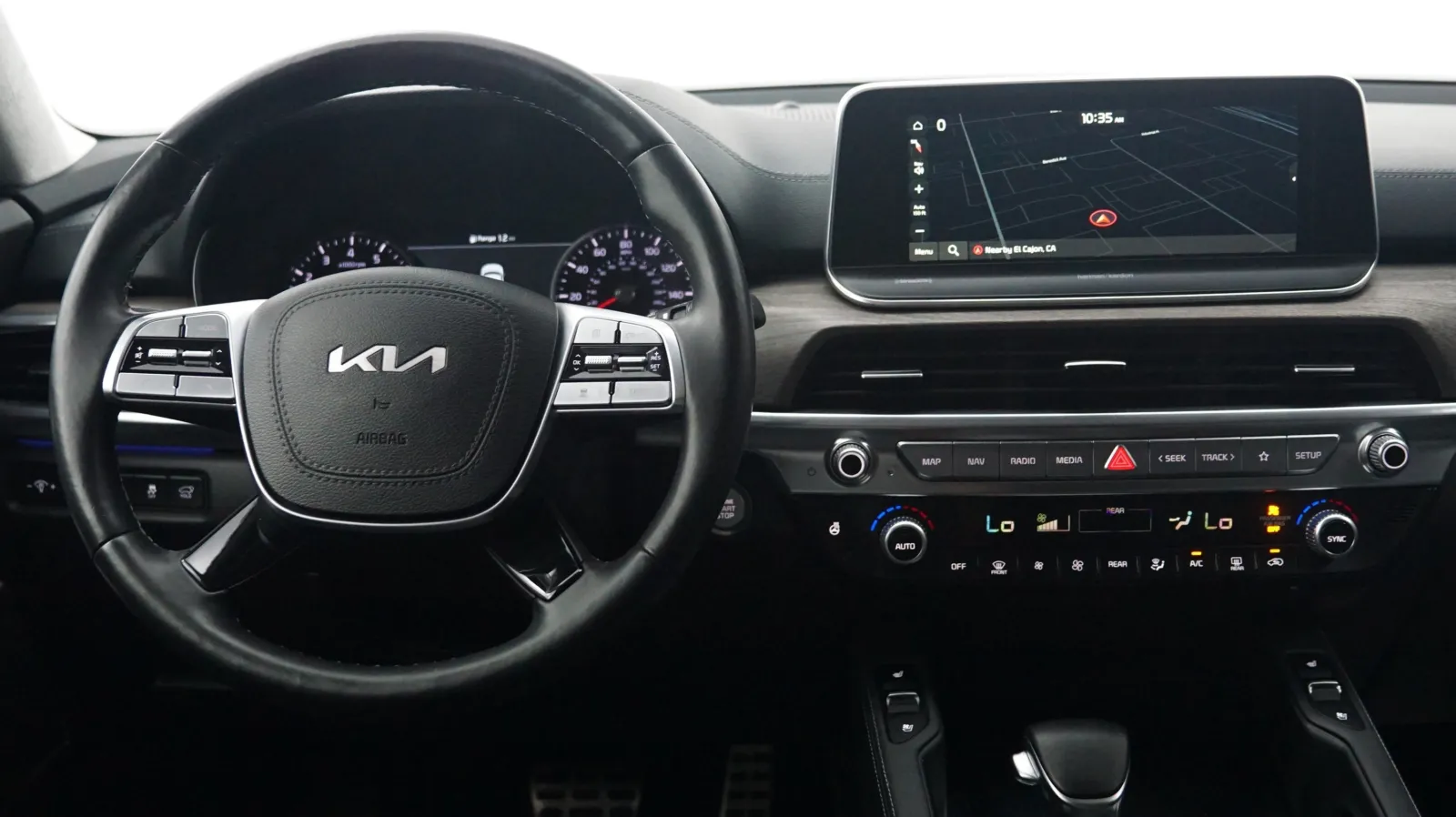 More photos of 2022 Kia Telluride SX at Auto City, CA