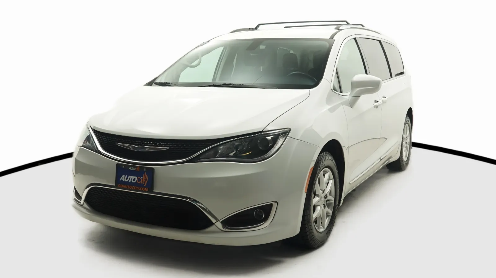 White 2020 Chrysler Pacifica Touring L for sale in El Cajon, CA
