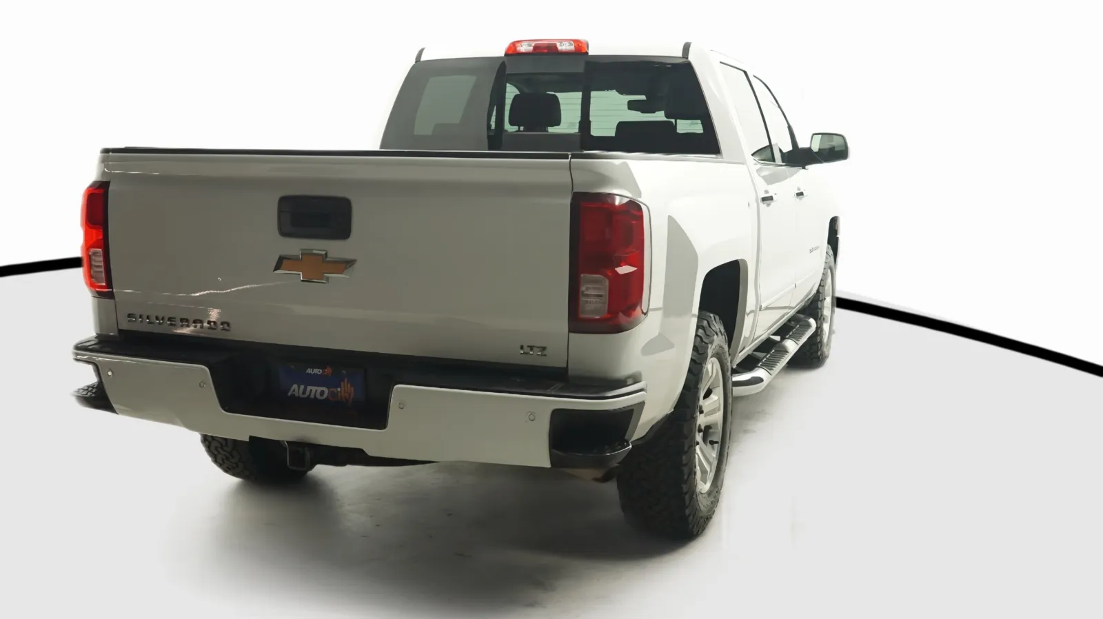 Chevrolet Silverado photo 8
