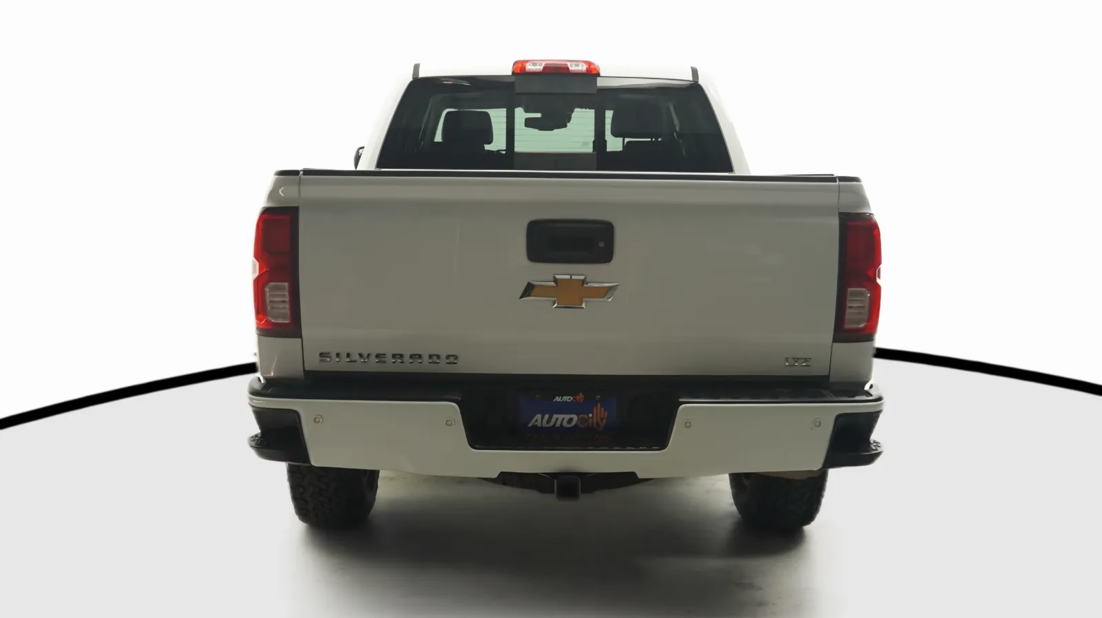 Chevrolet Silverado photo 10