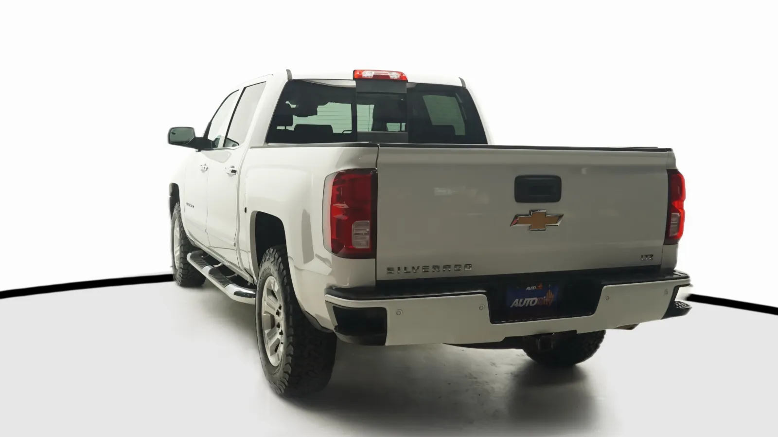 Chevrolet Silverado photo 13