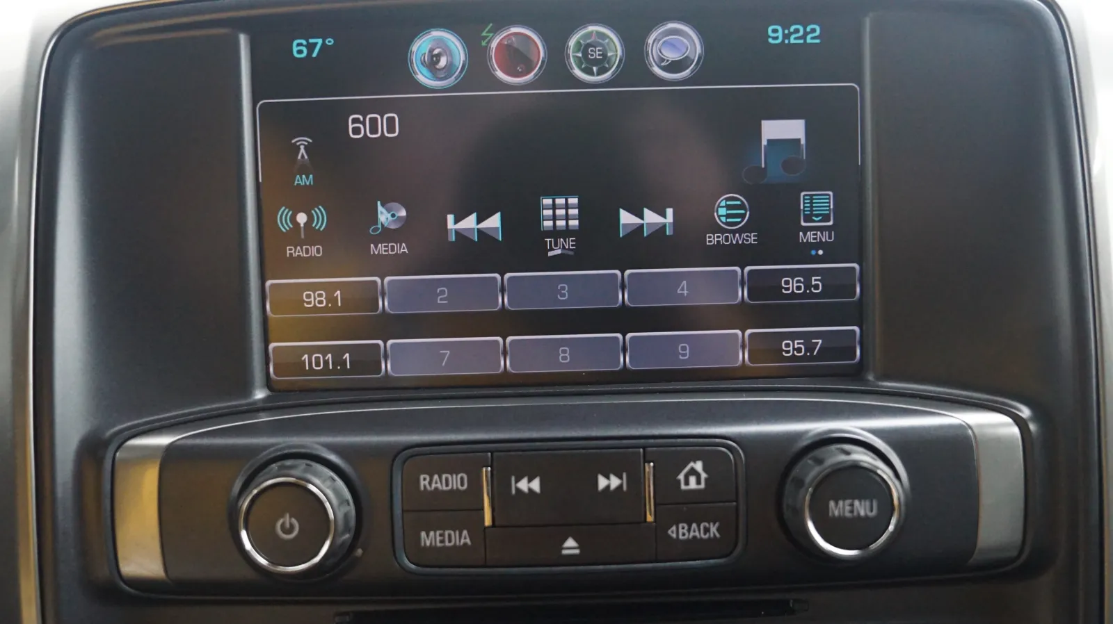 Chevrolet Silverado photo 15