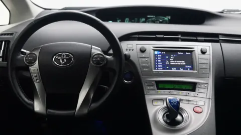 More photos of 2015 Toyota Prius Persona Series Special Edition at Auto City, CA