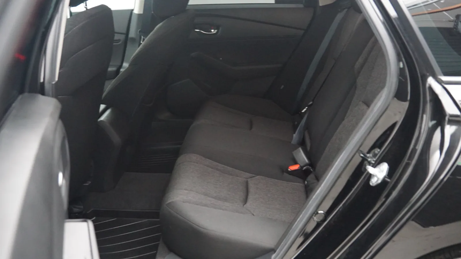 Honda Accord photo 12