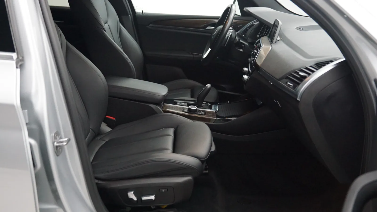 BMW X3 photo 6