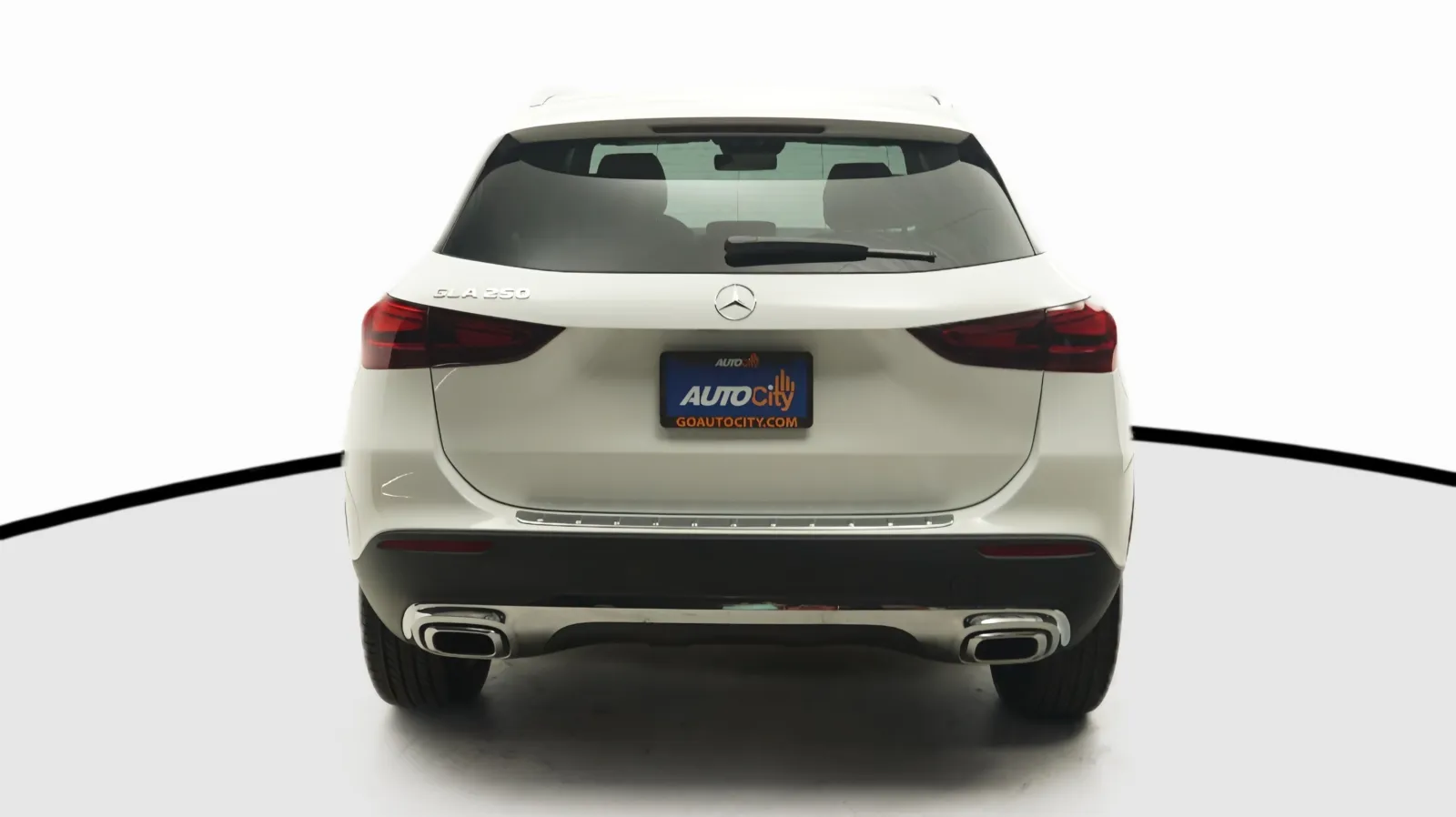 Mercedes-Benz GLA photo 10