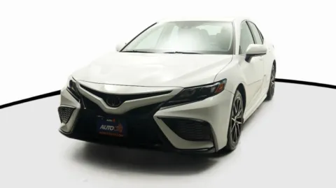 White 2023 Toyota Camry SE for sale in El Cajon, CA